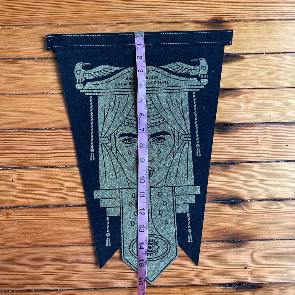 Beeteeth Black and Gold Pennant - Picture 4 of 4